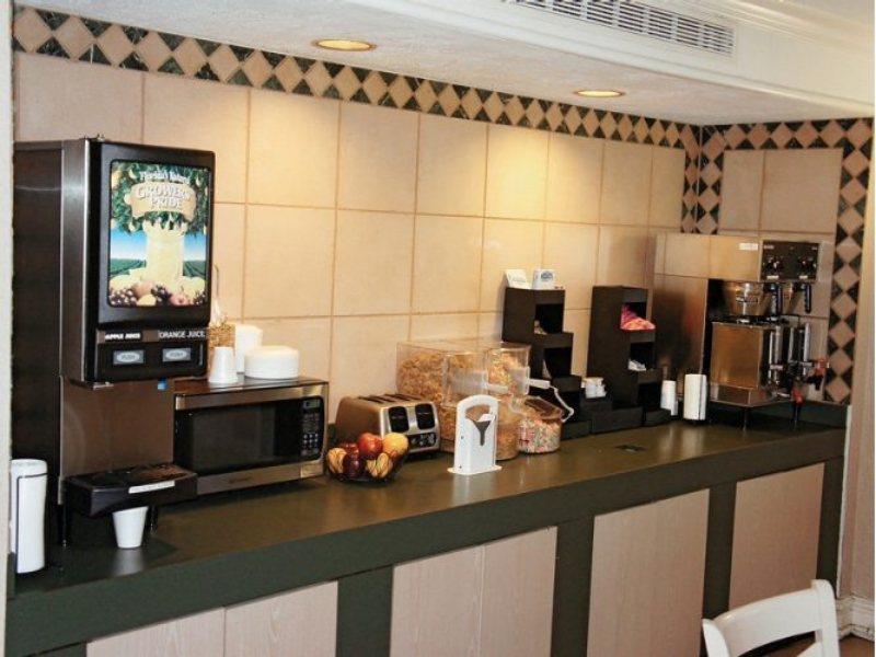 Quality Inn & Suites North Charleston - Ashley Phosphate מראה חיצוני תמונה